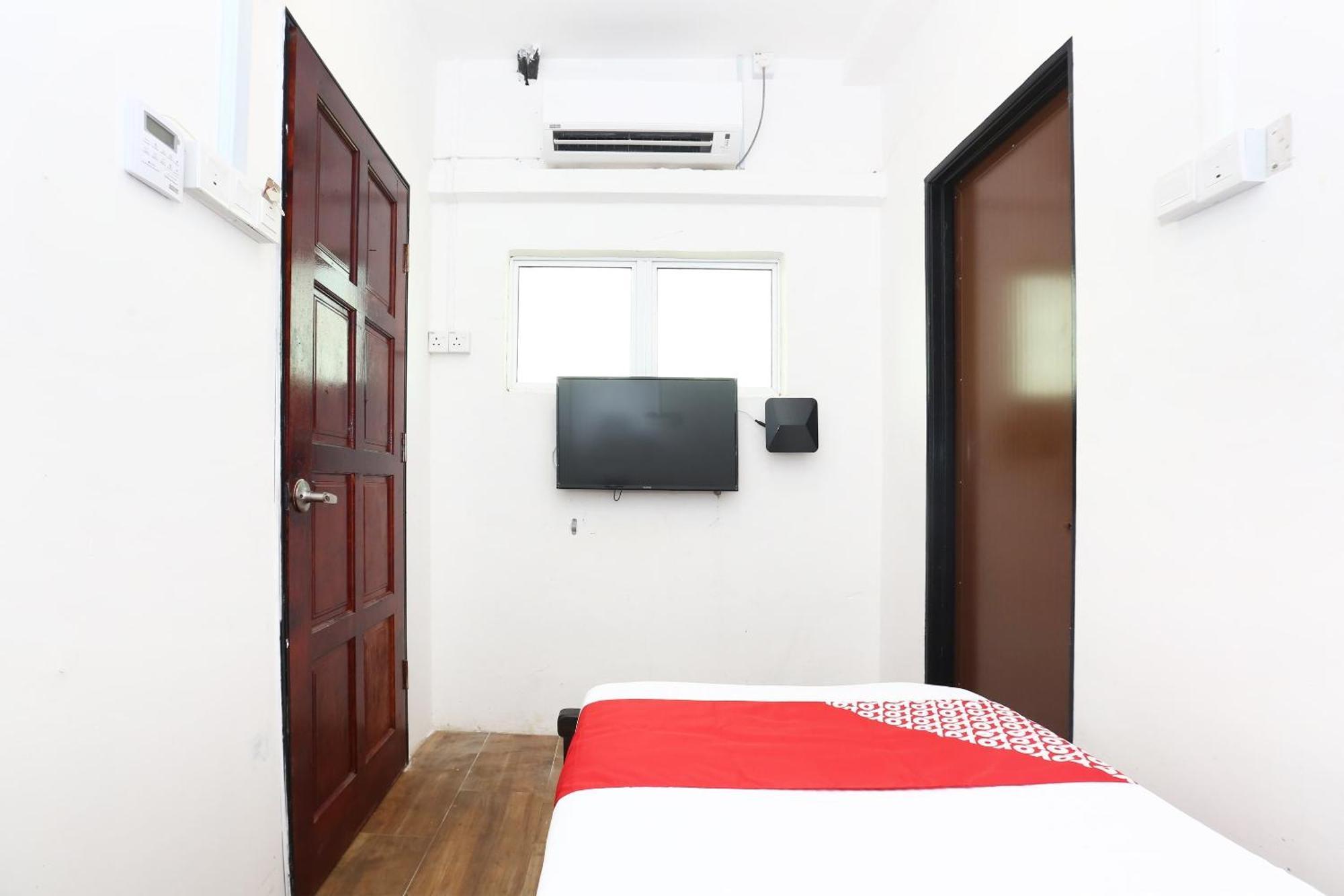 קואלה טרנגאנו Super Oyo 89678 Ady Hotel מראה חיצוני תמונה