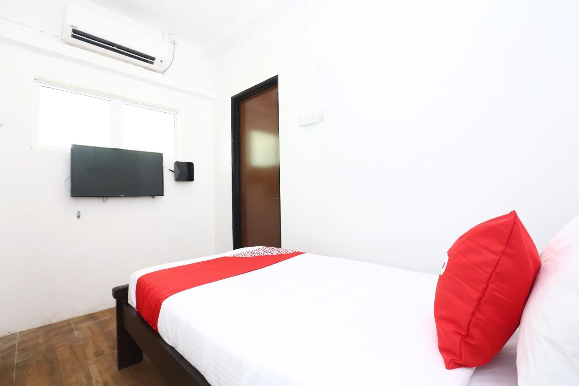 קואלה טרנגאנו Super Oyo 89678 Ady Hotel מראה חיצוני תמונה