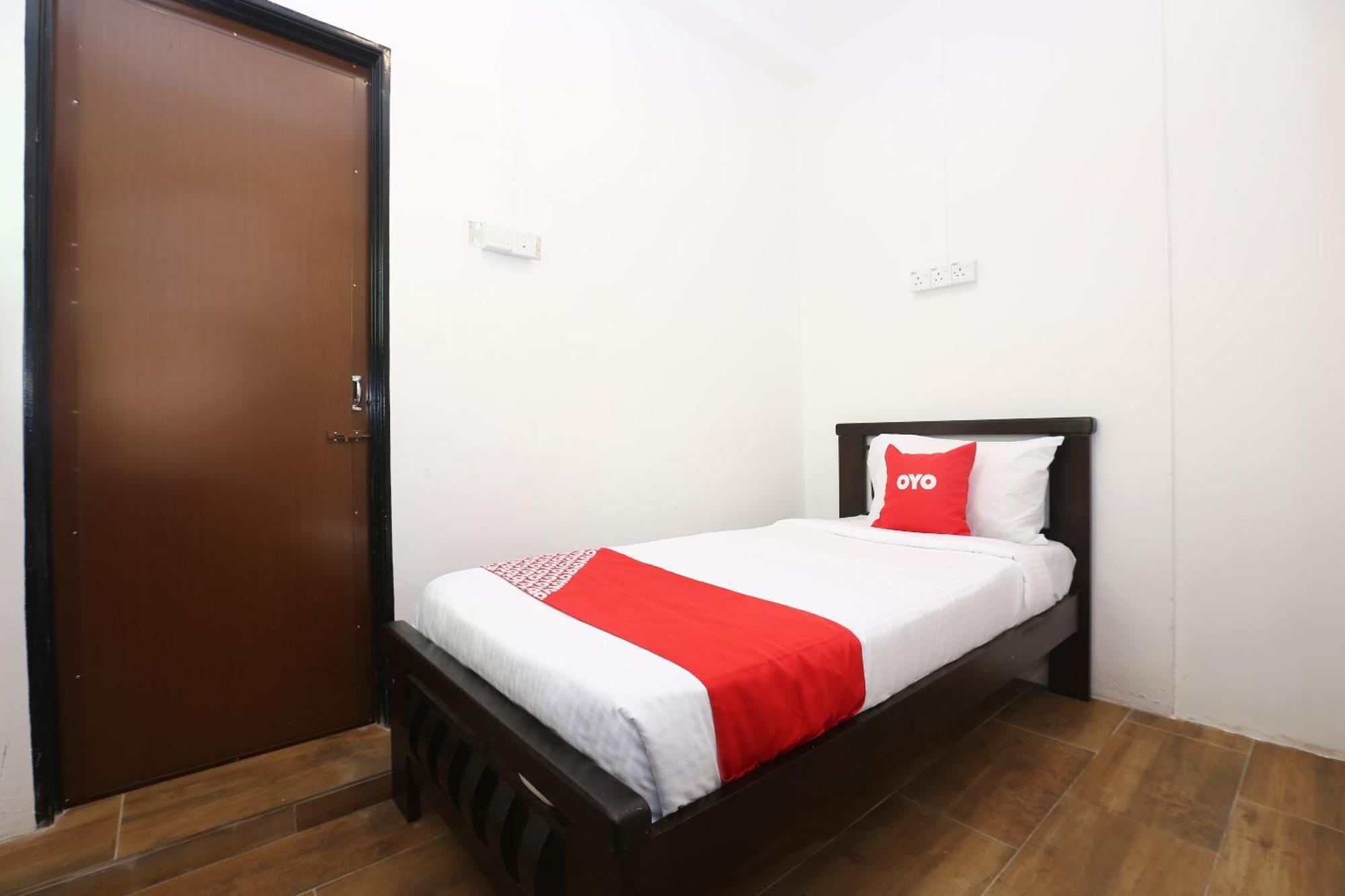 קואלה טרנגאנו Super Oyo 89678 Ady Hotel מראה חיצוני תמונה