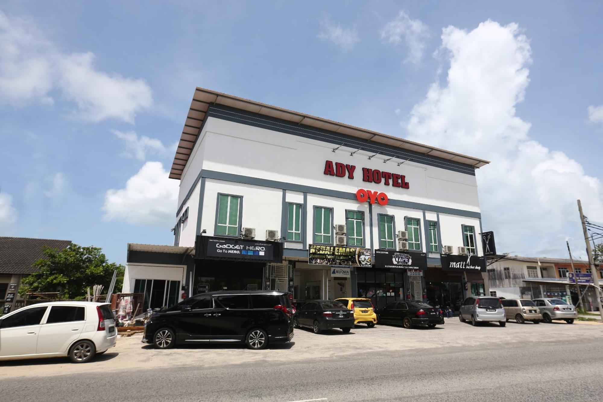 קואלה טרנגאנו Super Oyo 89678 Ady Hotel מראה חיצוני תמונה